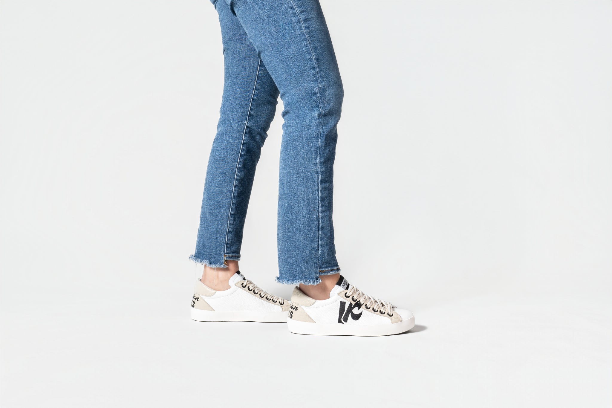Amore White Low Top Sneakers
