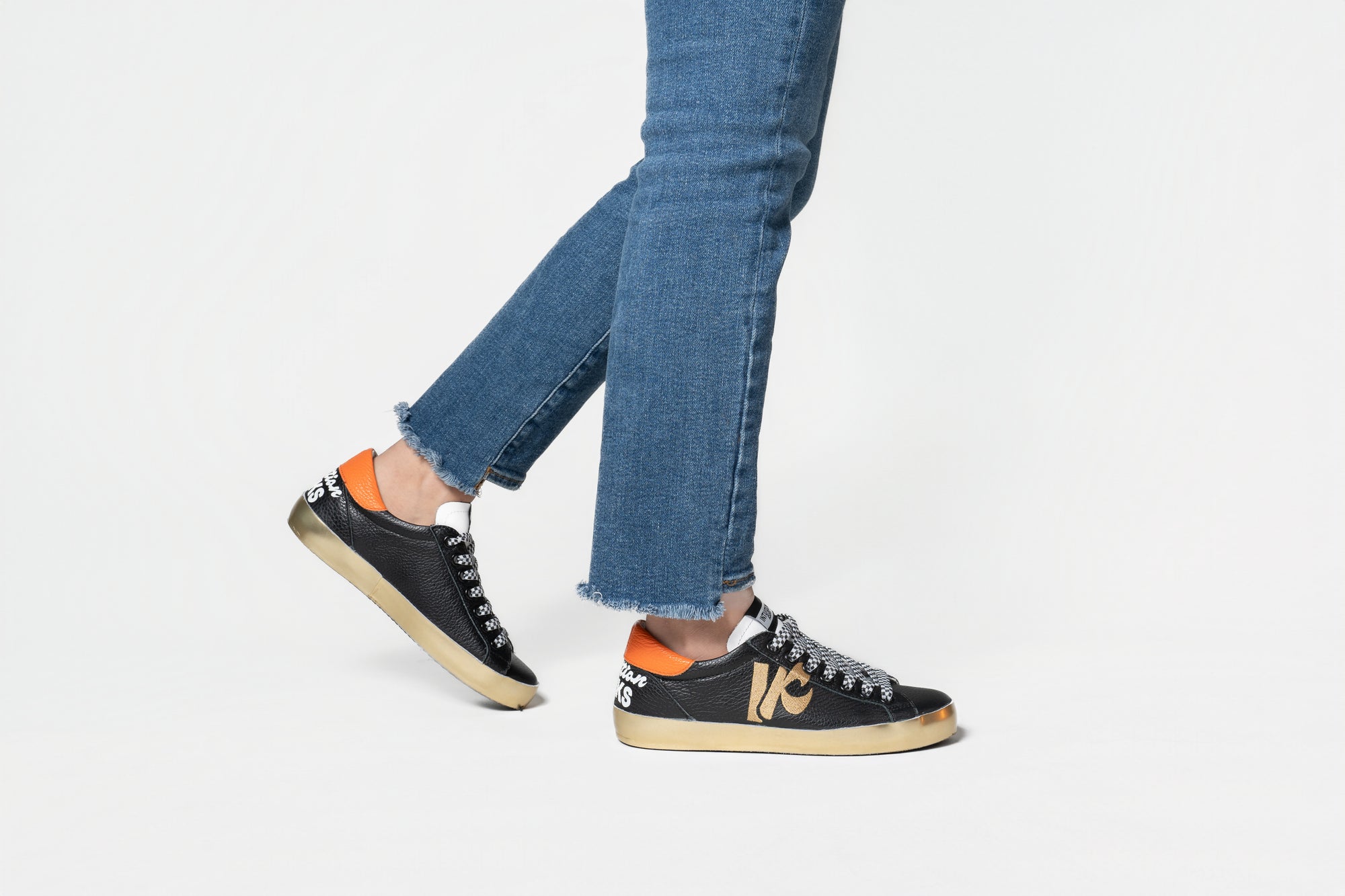 Amore Black Low Top Sneakers