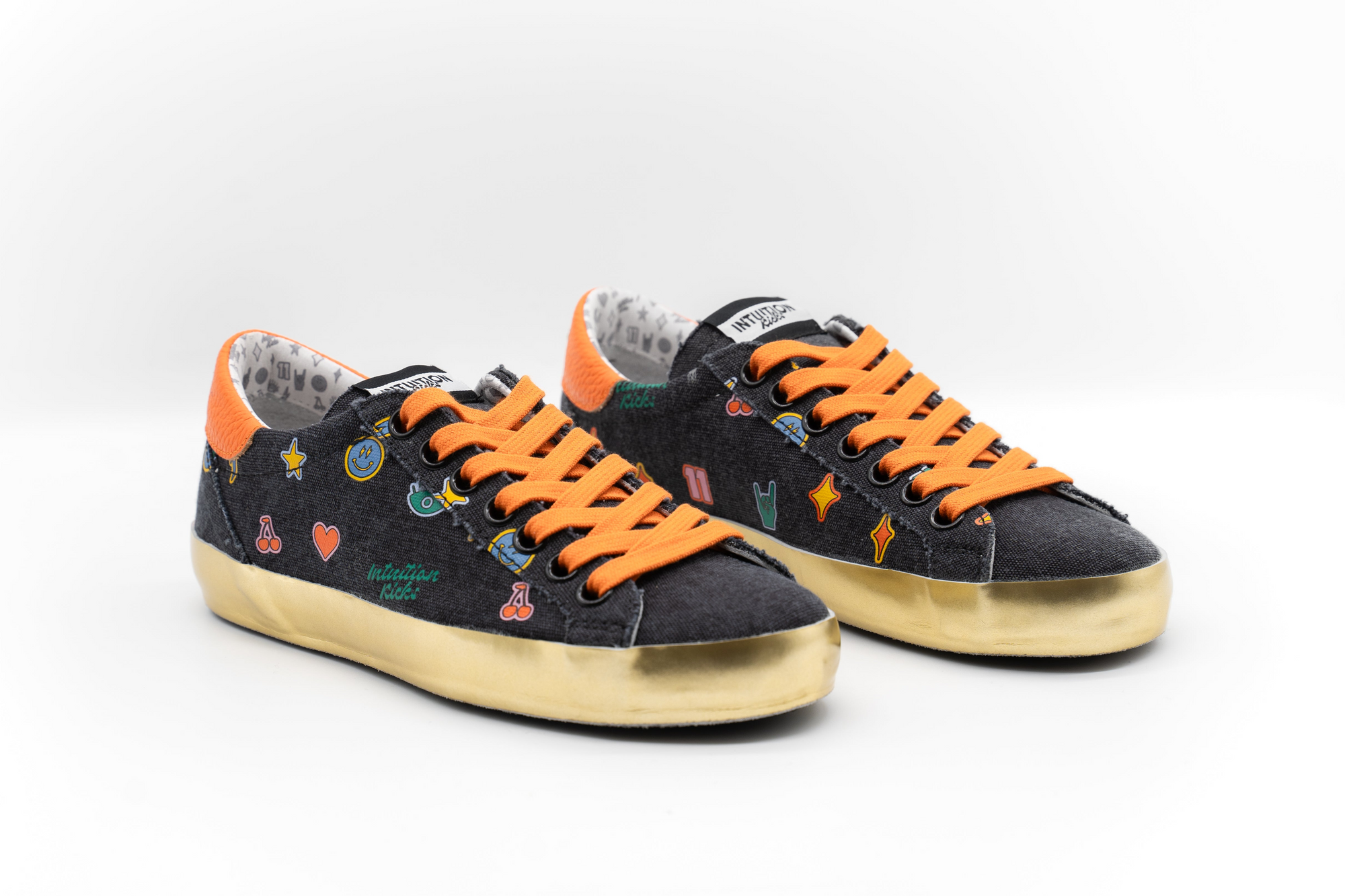 Fiducia Black Low Top Sneakers